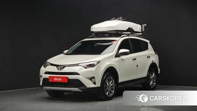 Toyota RAV4 2018 Белый из Кореи