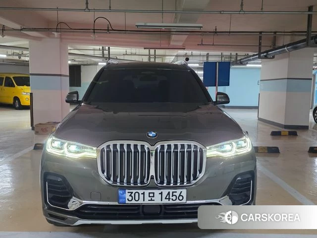BMW X7 (G07) 2021 Серый из Кореи