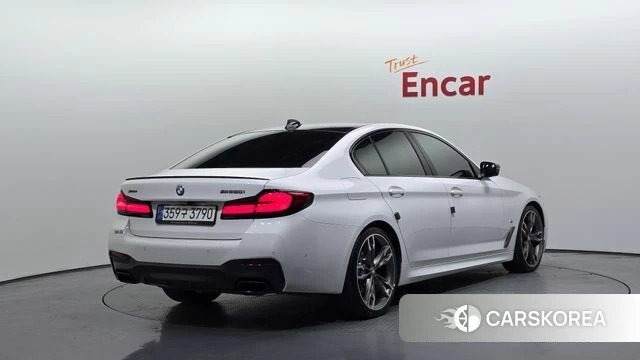 BMW 5 Series (G30) 2022 Белый из Кореи