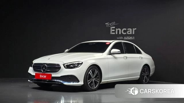 Mercedes-Benz E-Class W213 2021 Белый из Кореи