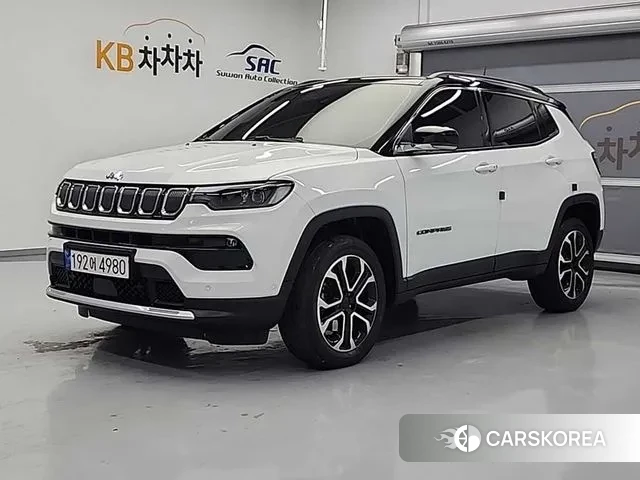 Jeep Compass 2nd Generation 2022 Белый из Кореи