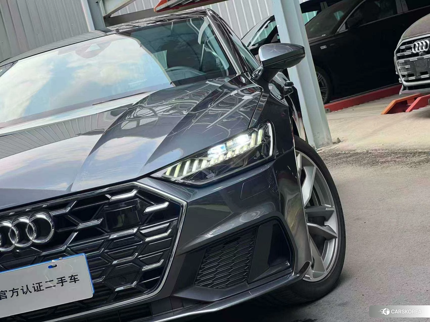 Audi A7 2023 Темно-серый из Китая
