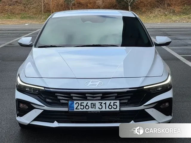 Hyundai The New Avante (CN7) 2024 Белый из Кореи