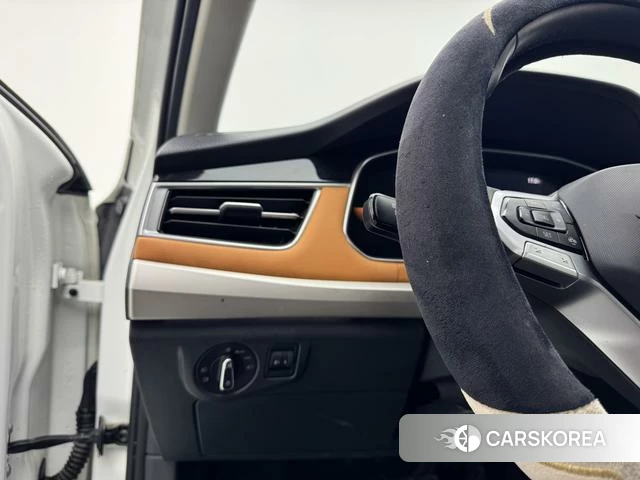 Volkswagen Bora 2023 Белый из Китая
