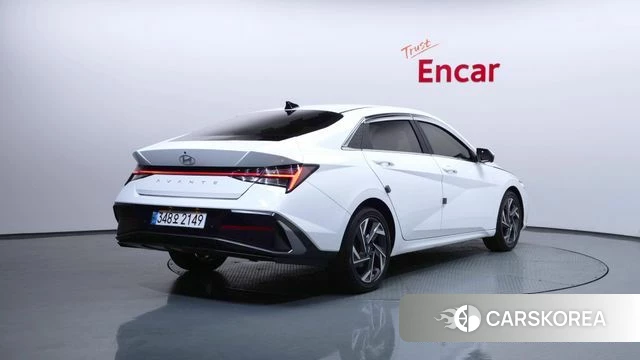 Hyundai The New Avante (CN7) 2023 Белый из Кореи