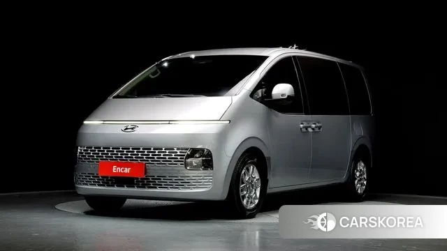 Hyundai Staria 2021 Серебряный из Кореи