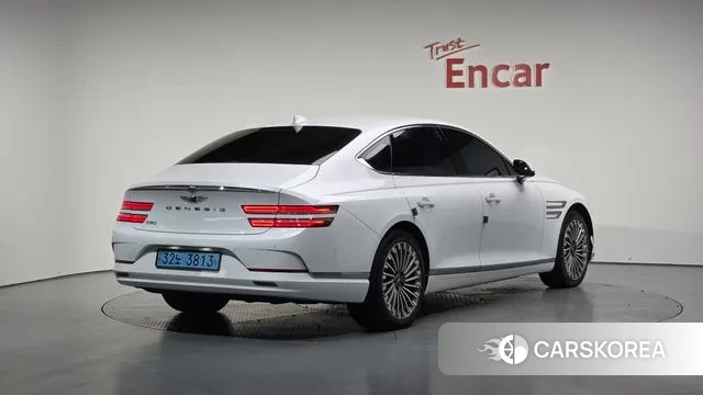 Genesis Electrified G80 (RG3) 2022 Белый из Кореи