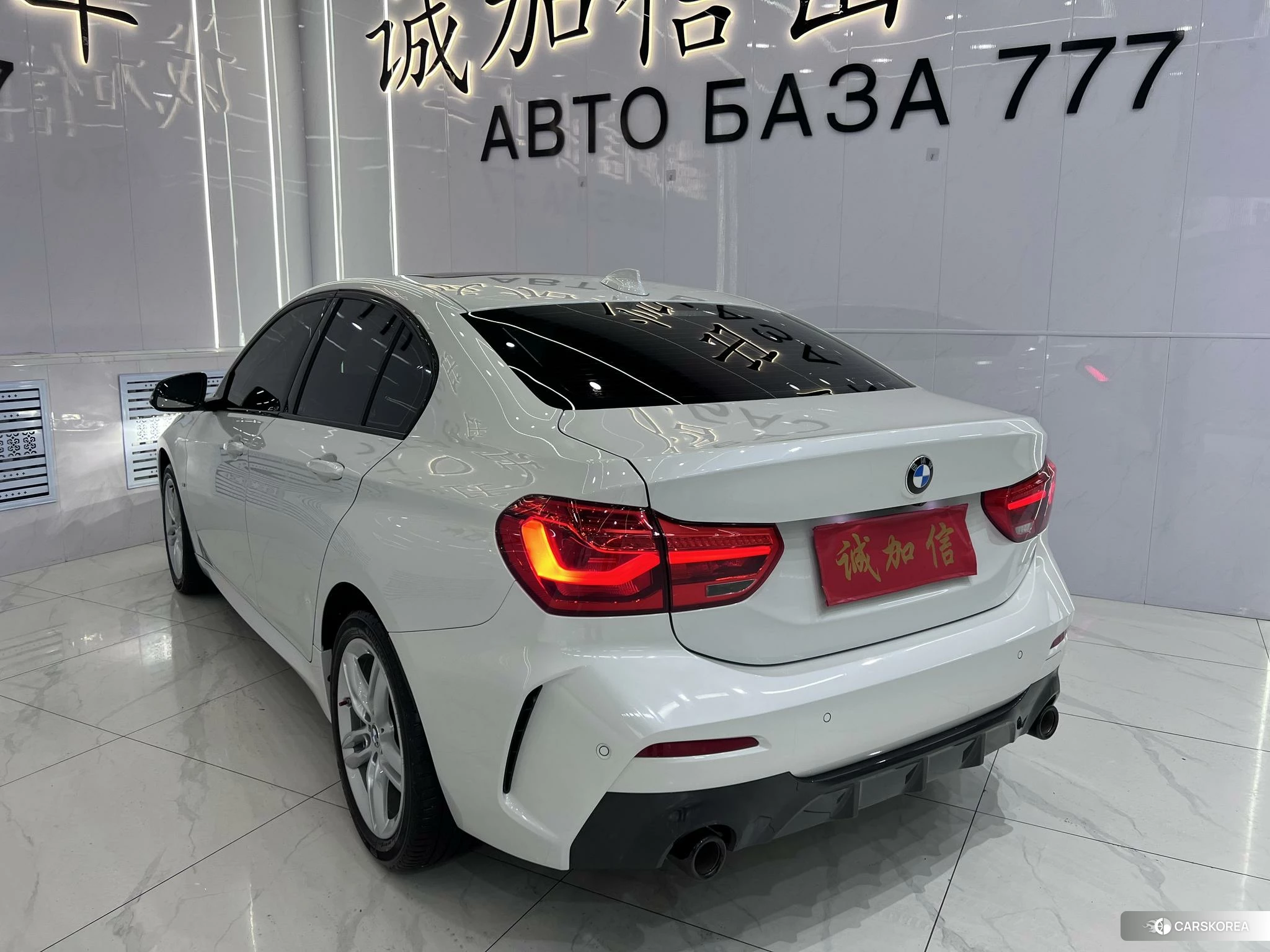 BMW 1 series 2020 Белый из Китая