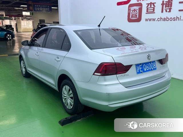 Volkswagen Santana 2022 Серебристо-серый из Китая