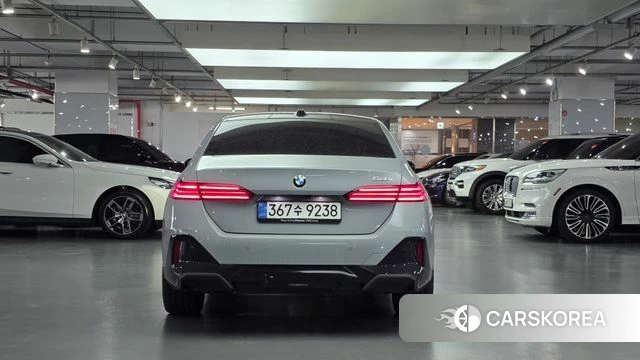 BMW 5 Series (G60) 2025 Серый из Кореи
