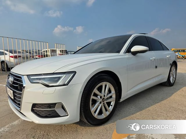 Audi A6 (C8) 2023 Белый из Кореи