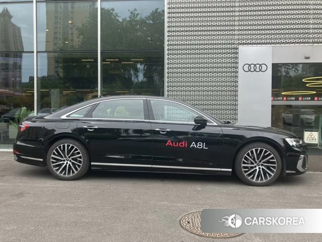 Audi A8 2024 Черный из Китая