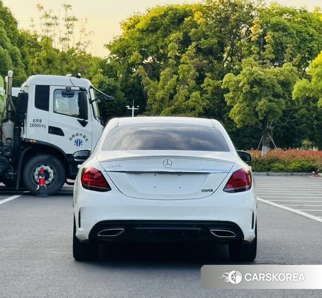 Mercedes-Benz Class C 2021 Белый из Китая