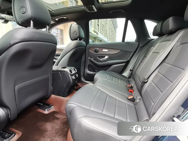 Mercedes-Benz GLC 2022 Зеленый из Китая