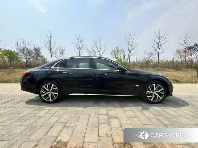 Mercedes-Benz E-class id 4210033 из Китая