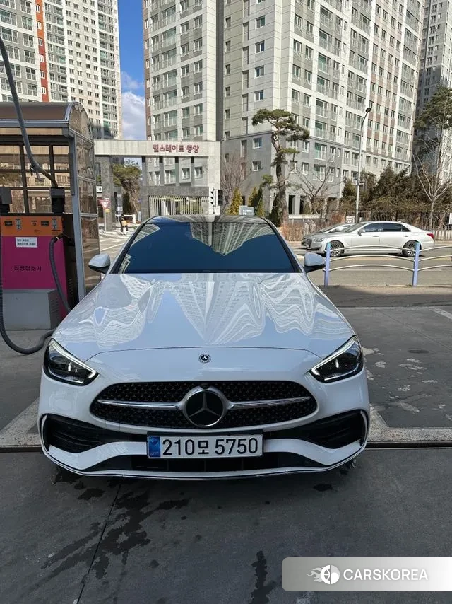 Mercedes-Benz C-Class W205 2023 Белый из Кореи