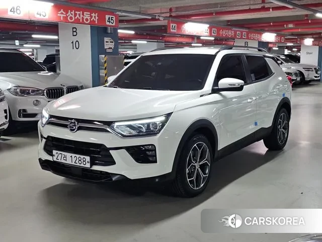 Ssangyong Beautiful Korando 2019 Белый из Кореи