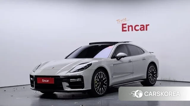 Porsche Panamera (972) 2025 Серебристо-серый из Кореи