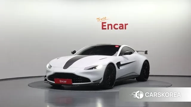 Aston Martin Vantage 2nd Generation 2022 Белый из Кореи