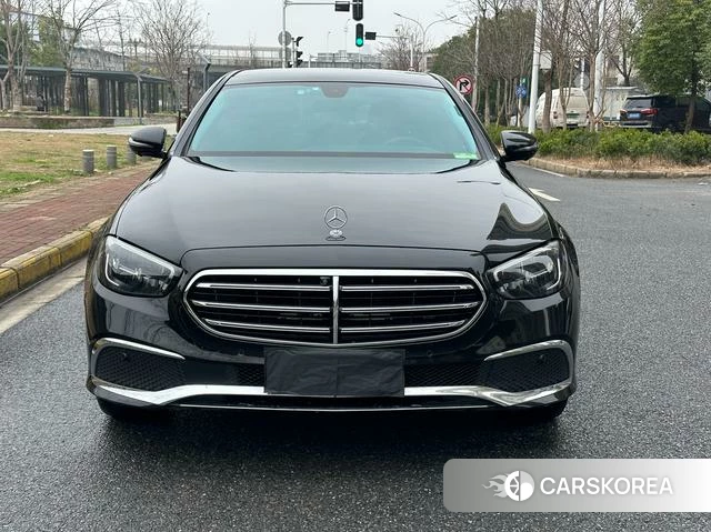 Mercedes-Benz E-class 2022 Черный из Китая