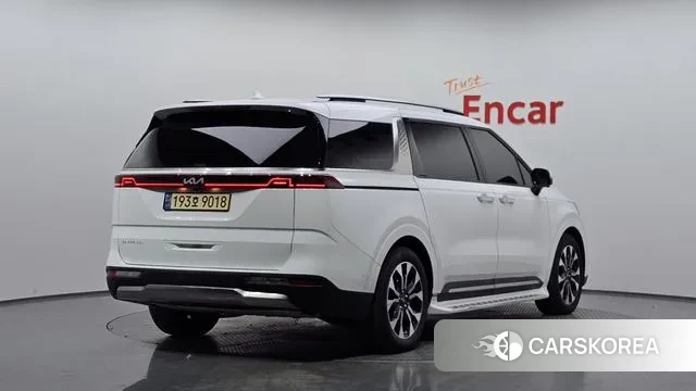 Kia Carnival 4th generation 2023 Белый из Кореи