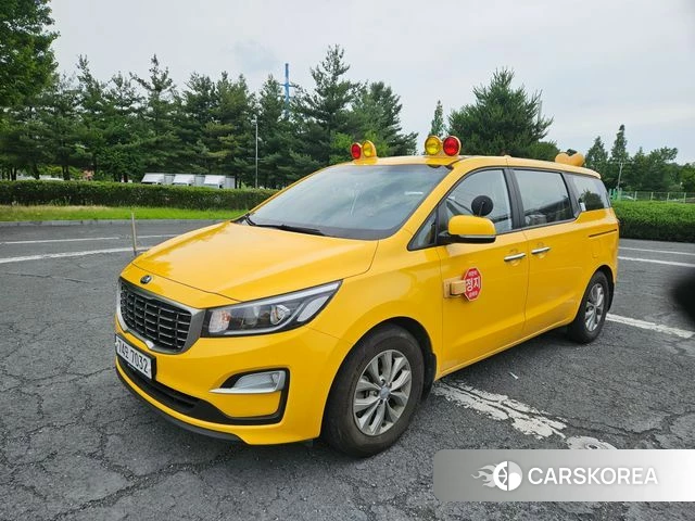 Kia The New Carnival 2018 Желтый из Кореи