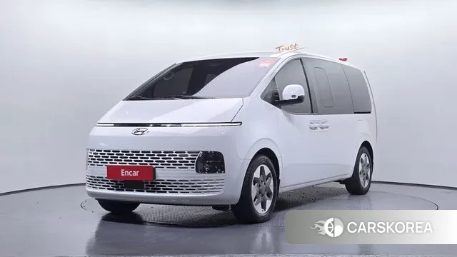 Hyundai Staria 2023 Белый из Кореи