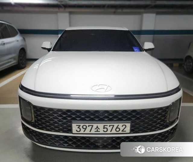Hyundai Grandeur Hybrid (GN7) 2023 Белый из Кореи