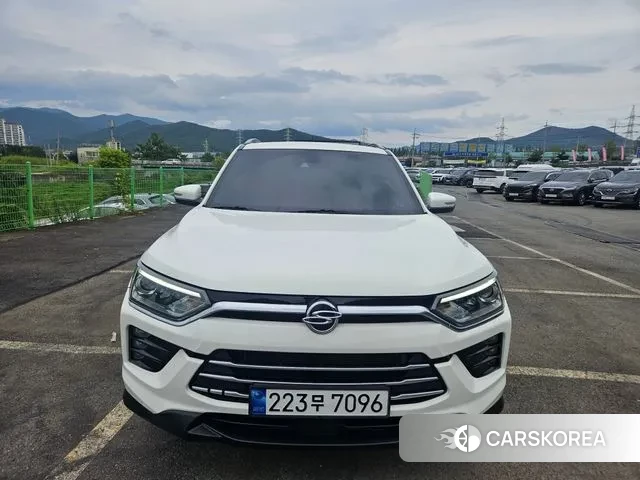 Ssangyong Beautiful Korando 2022 Белый из Кореи