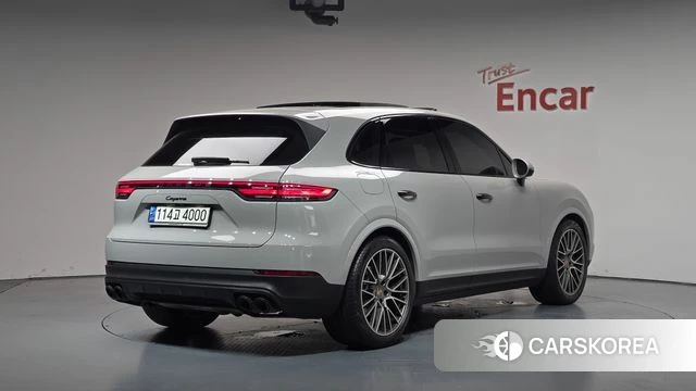 Porsche Cayenne (PO536) 2022 Серебристо-серый из Кореи