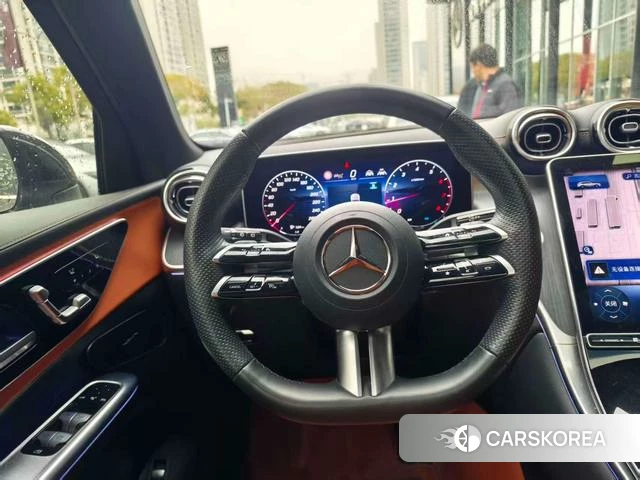 Mercedes-Benz GLC 2024 Темно-серый из Китая