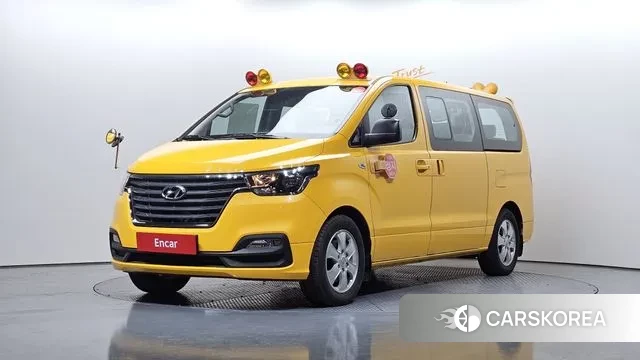 Hyundai The New Grand Starex 2019 Желтый из Кореи