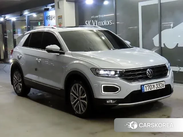 Volkswagen T-Roc 2021 Серебристо-серый из Кореи