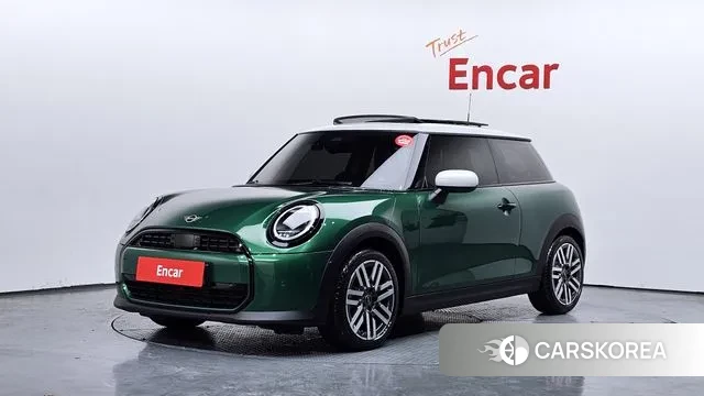 Mini Cooper C 4th generation 2025 Зеленый из Кореи