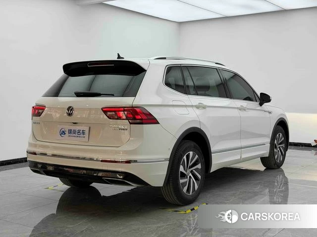 Volkswagen Tiguan L PHEV 2021 Белый из Китая