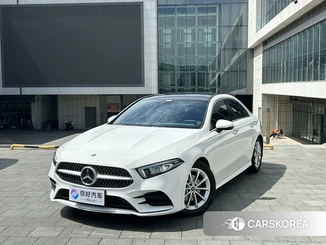 Mercedes-Benz Class A 2022 Белый из Китая
