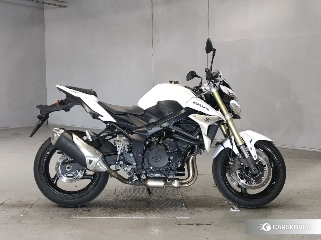 Проданный Suzuki GSR750 2012 из Японии
