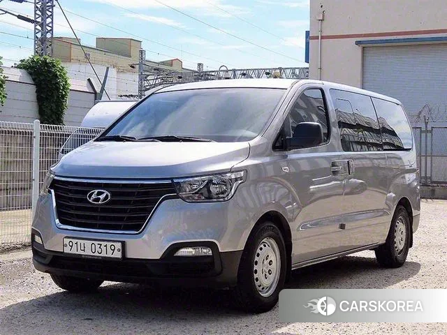 Hyundai The New Grand Starex 2018 Серебристо-серый из Кореи