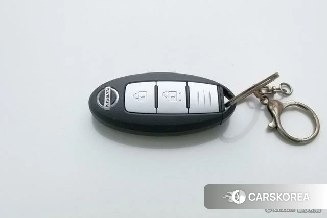 Nissan Qijun 2020 Белый из Китая