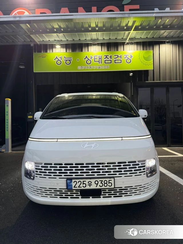 Hyundai Staria 2024 Белый из Кореи