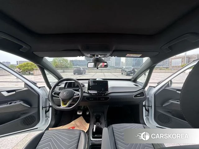 Volkswagen ID.3 2023 Белый из Китая
