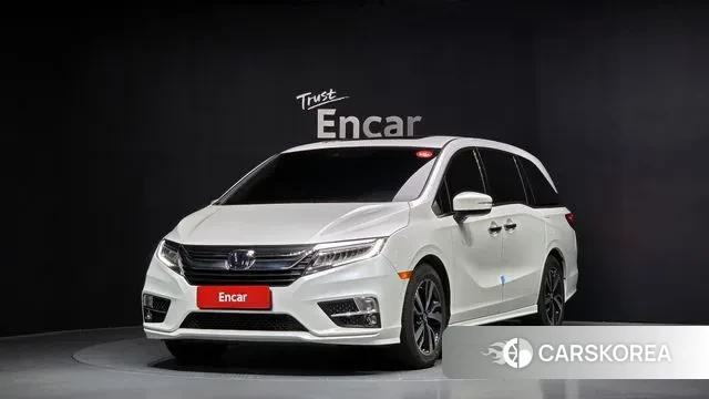 Honda Odyssey 2020 Белый из Кореи