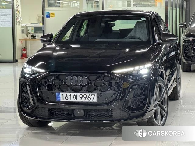 Audi Q5 (80A) 2025 Черный из Кореи