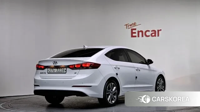 Hyundai Avante AD 2018 Белый из Кореи