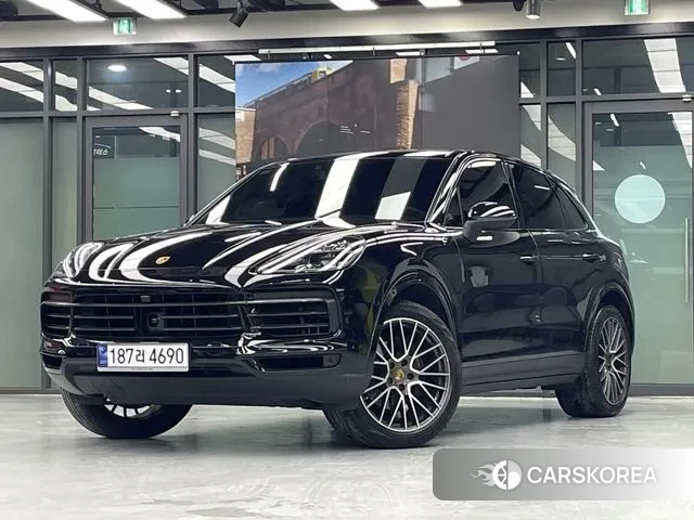 Porsche Cayenne (PO536) 2019 Черный из Кореи