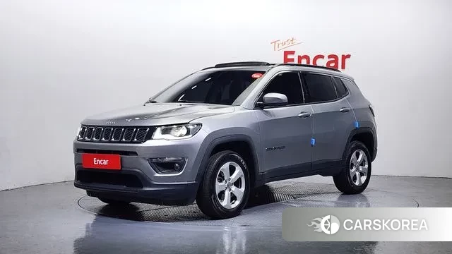 Jeep Compass 2nd Generation 2018 Серебряный из Кореи