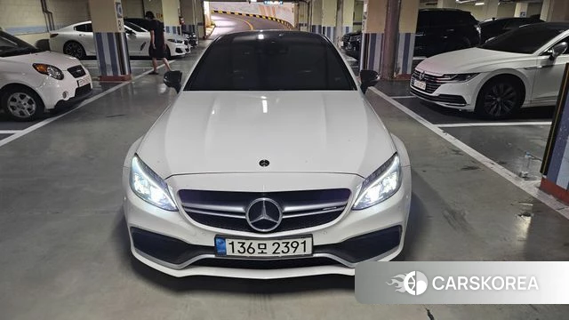 Mercedes-Benz C-Class W205 2018 Белый из Кореи