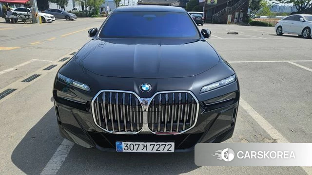 BMW 7 Series (G70) 2025 Черный из Кореи