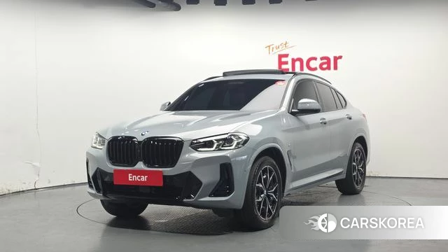BMW X4 (G02) 2024 Светло-серебряный цвет из Кореи