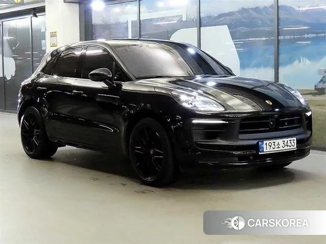 Porsche Macan 2023 Черный из Кореи